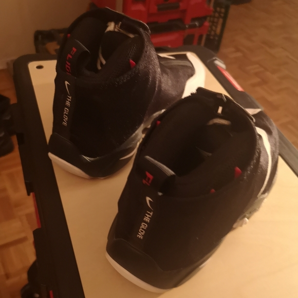 Nike Zoom Flight 98 ‘The Glove’ - Picture 4 of 4